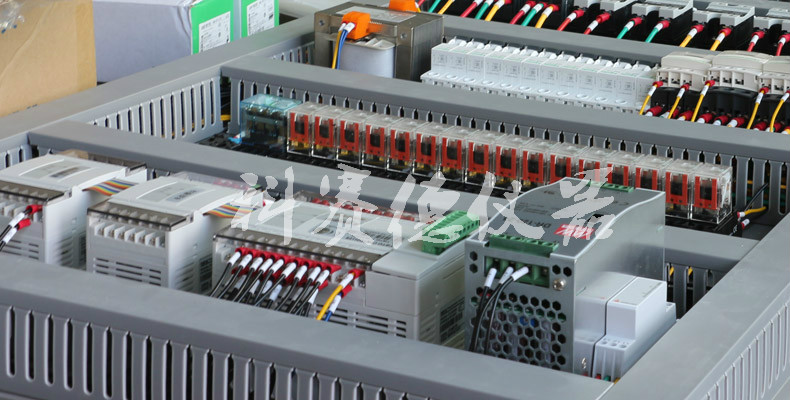 LED恒溫恒濕箱電路